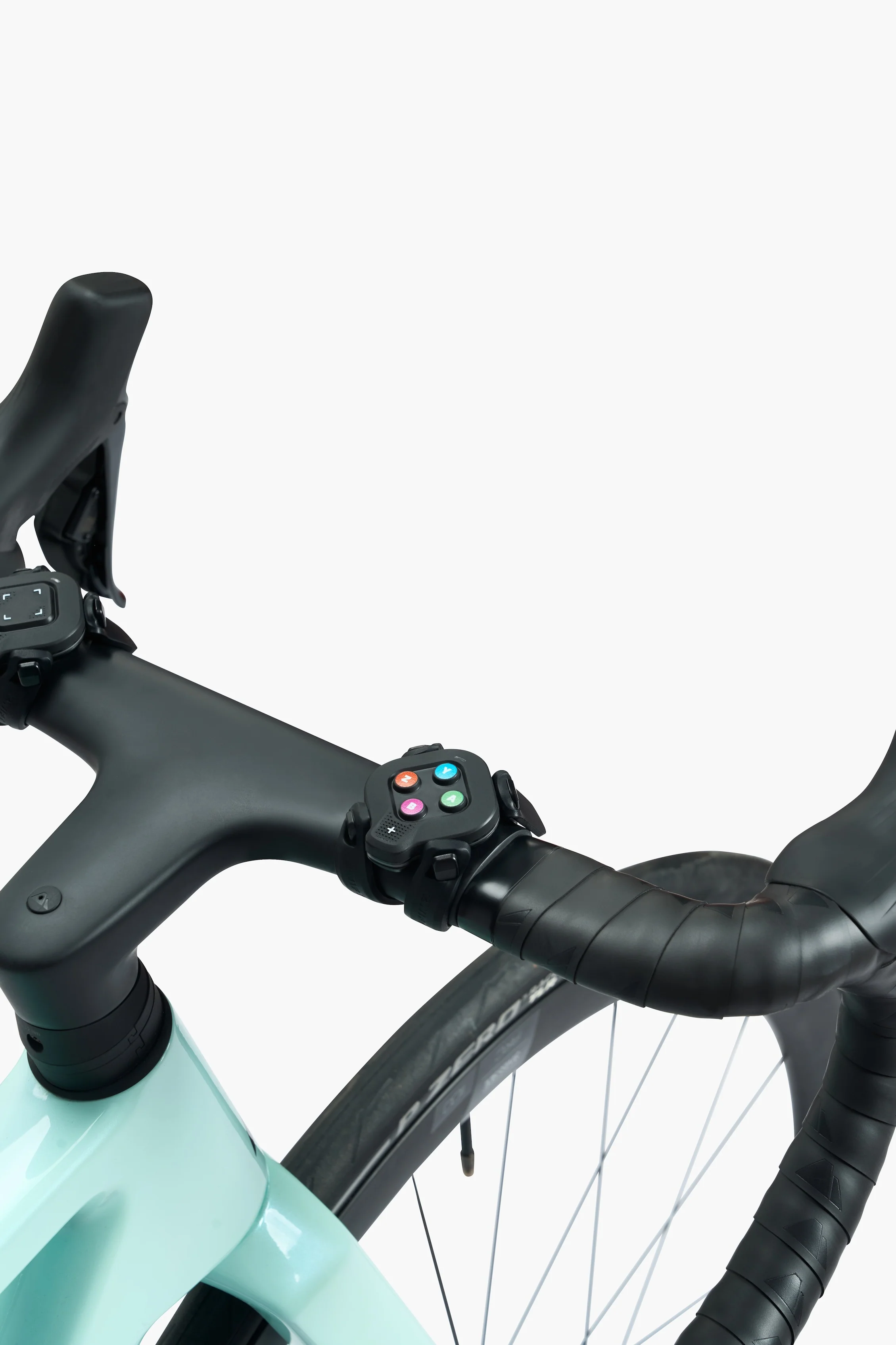 Van Rysel D100 Smart Trainer with Zwift Cog and Click - Image 8